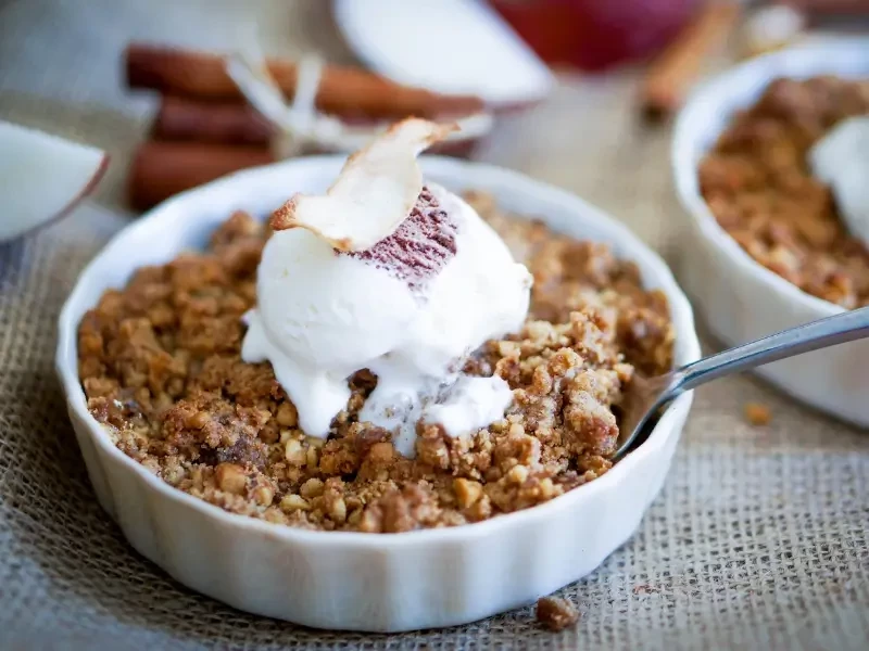 Apple Crisp with Maple Crumble