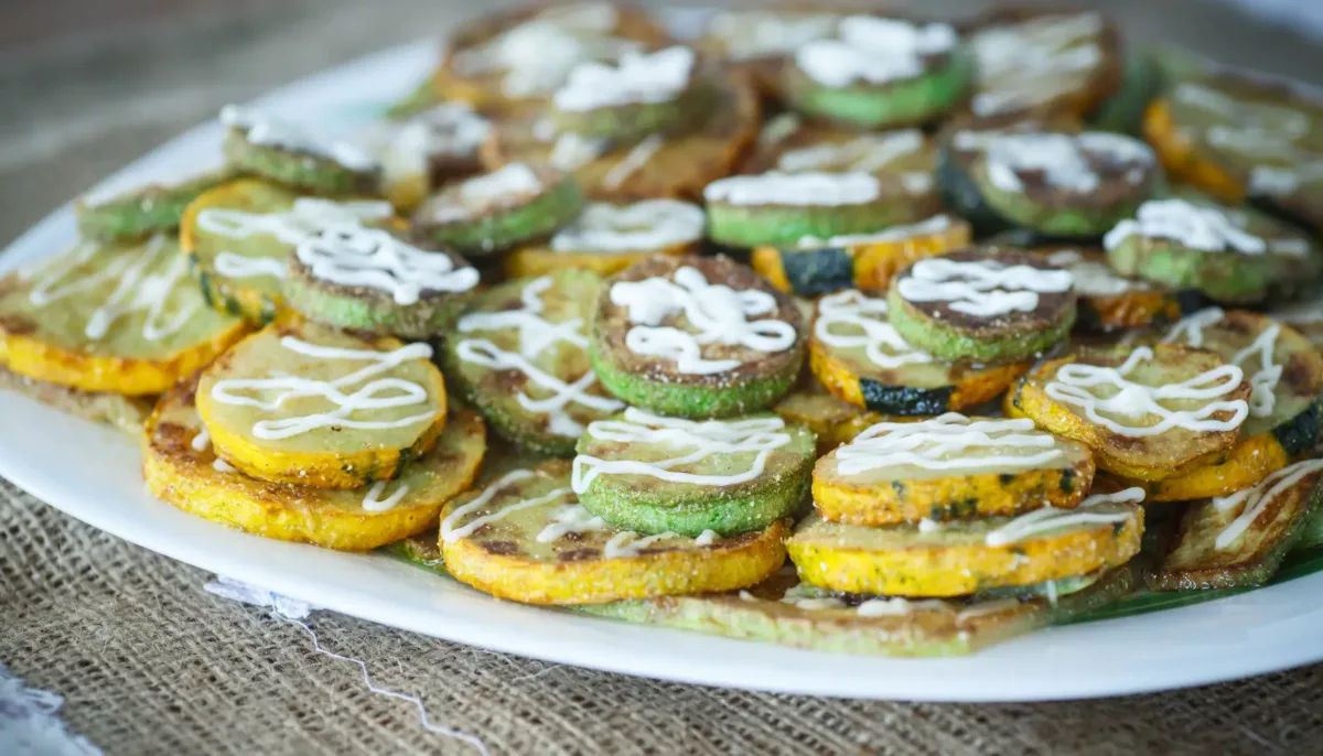 Crispy Air-Fried Zucchini Chips with Vegan Ranch 