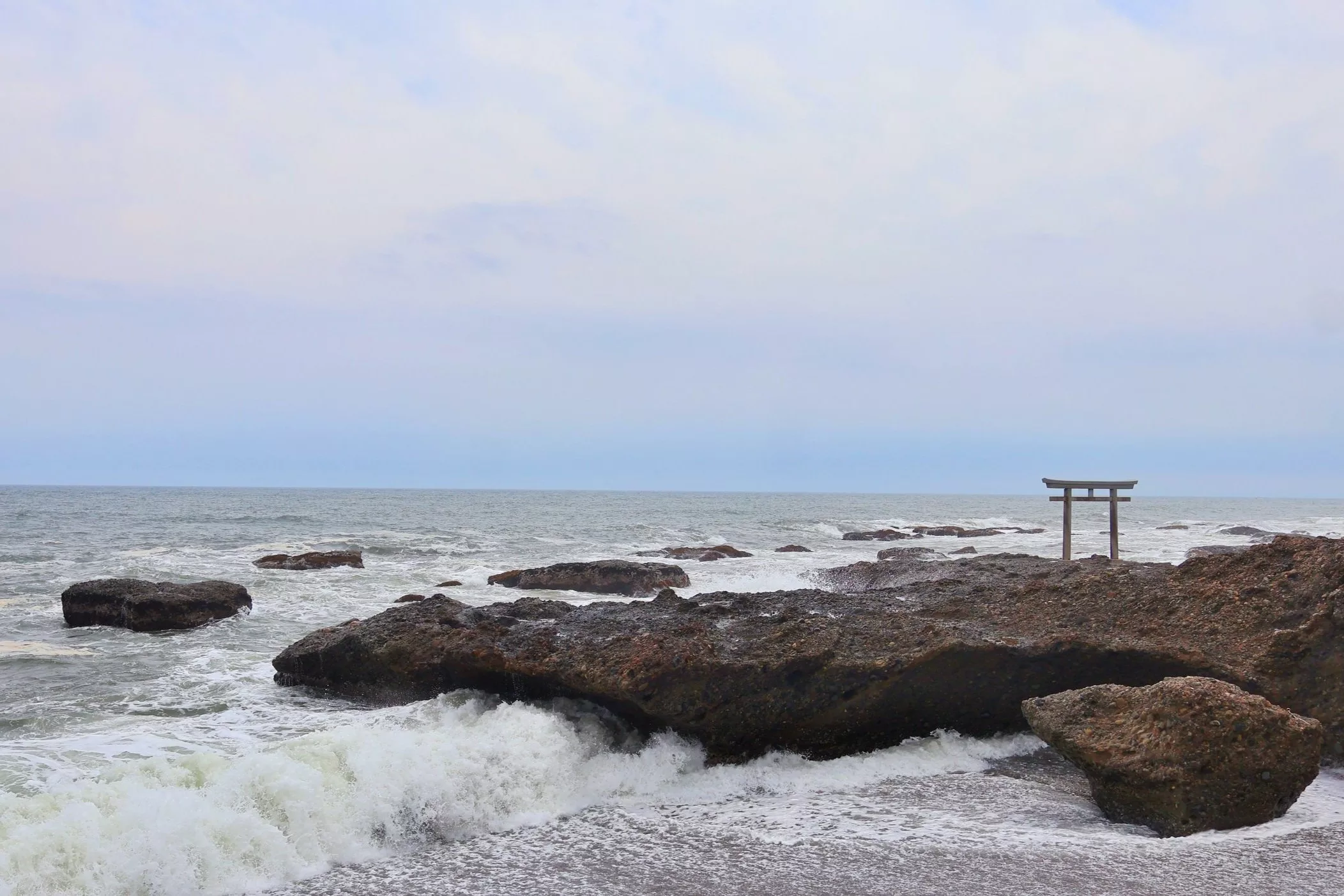 Top 5 Coastal Picnic Spots in Japan